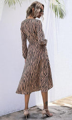 Load image into Gallery viewer, Plus Curve Stripe Midi Dresses Fashion Shopping
