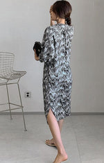 Load image into Gallery viewer, Chin Fashion Dresses Midi
